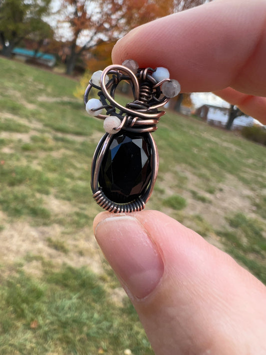 Petite Black Onyx w/labrodorite beads